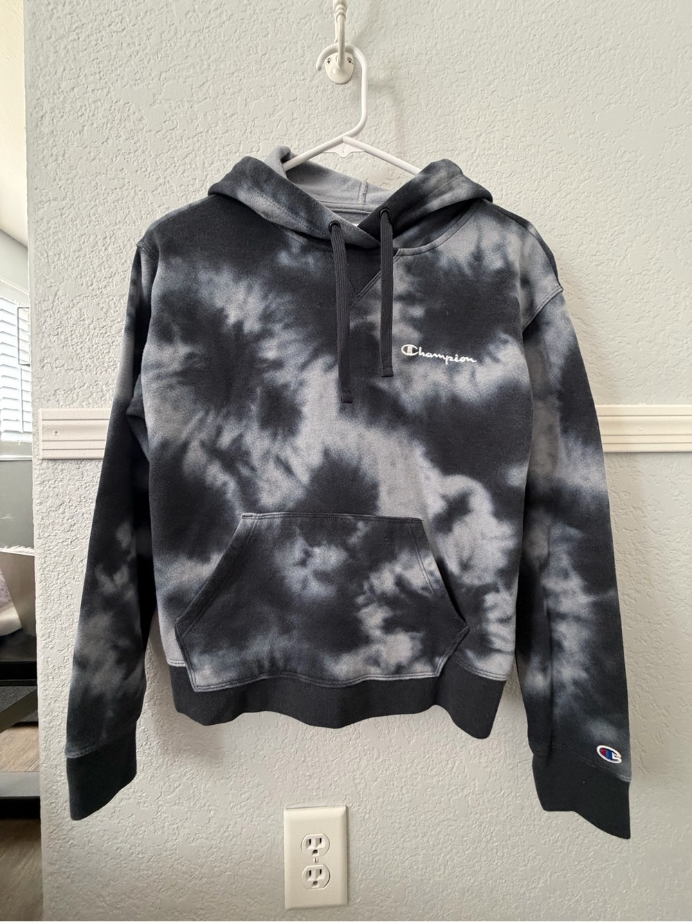 Champion Black & Charcoal Tie-Dye Pullover Hoodie